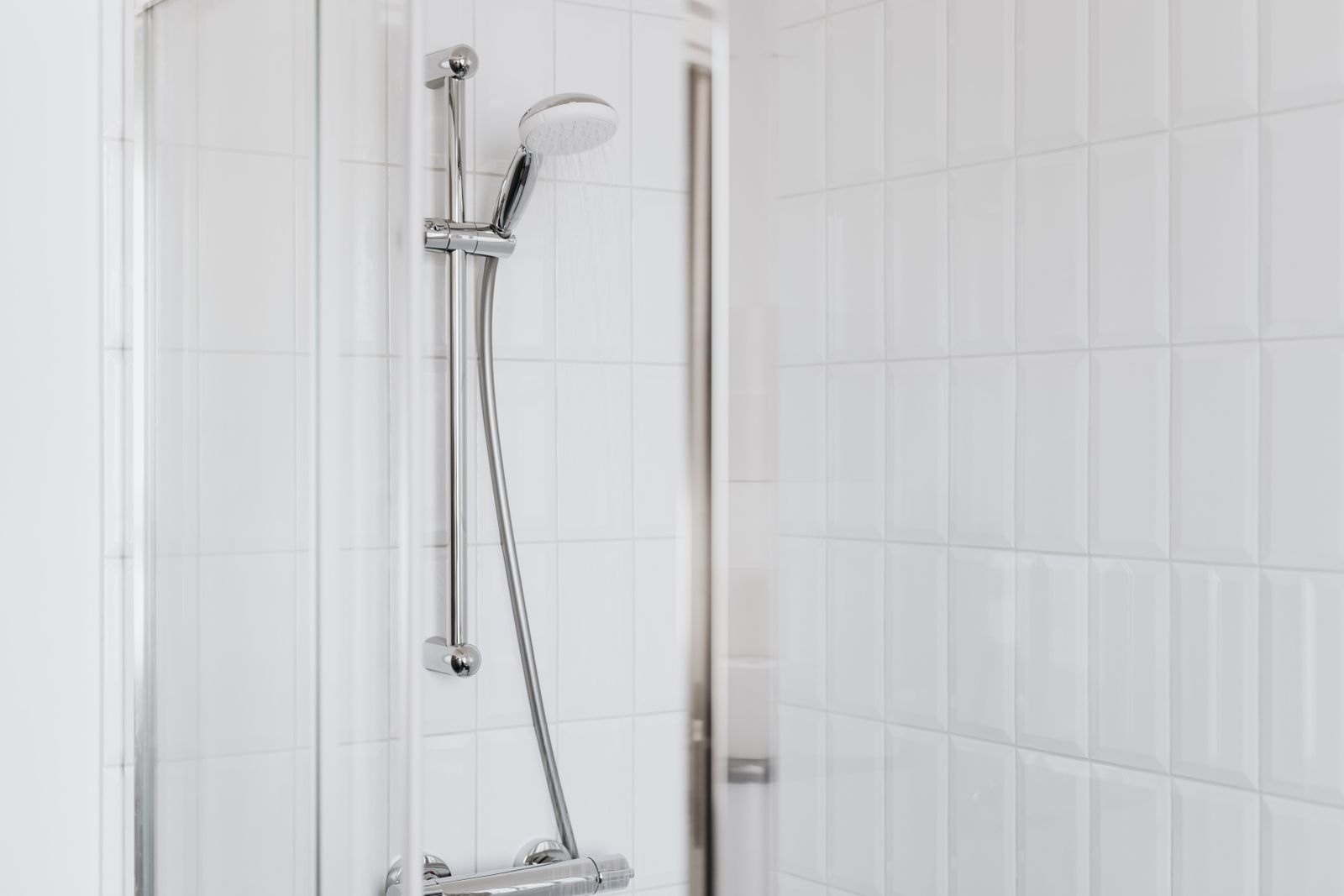 Tub to shower conversion detail
