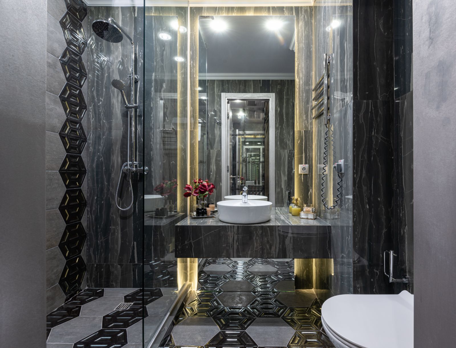 Astor Street ensuite