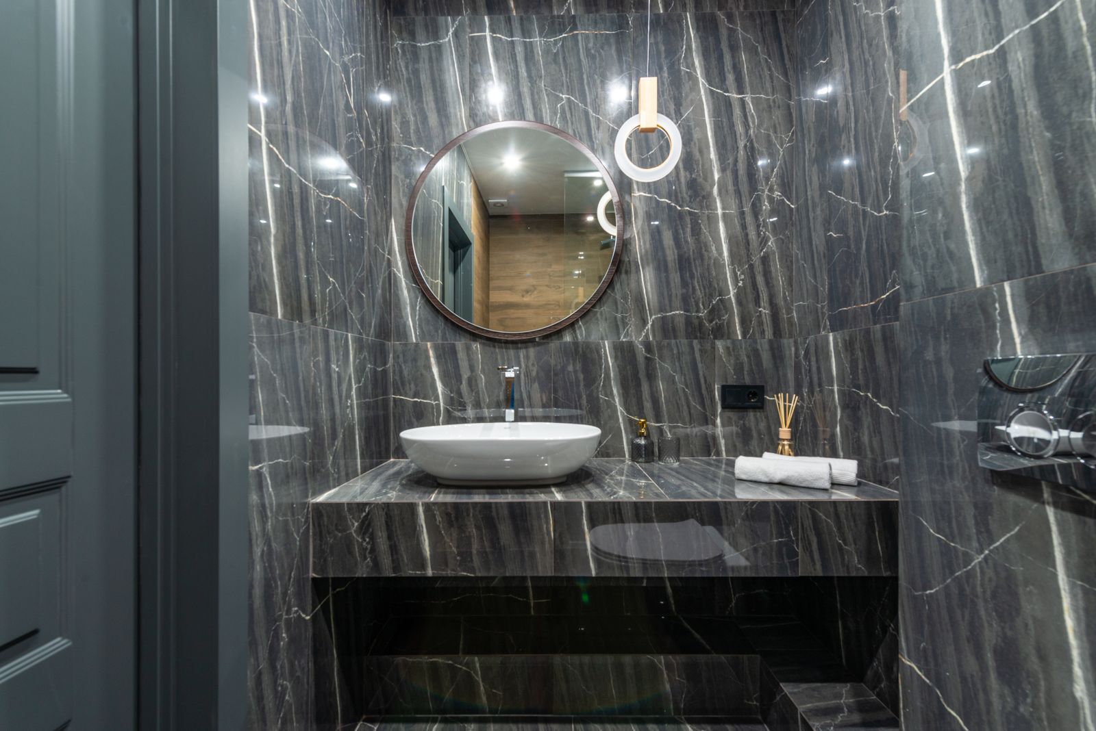 Lakeview wet room